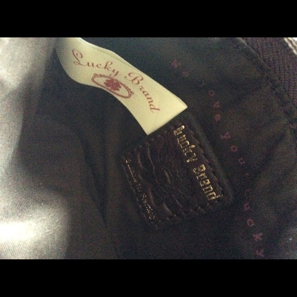 Lucky Brand🍀Velvet Applique Heart Coin Purse. - Picture 9 of 13